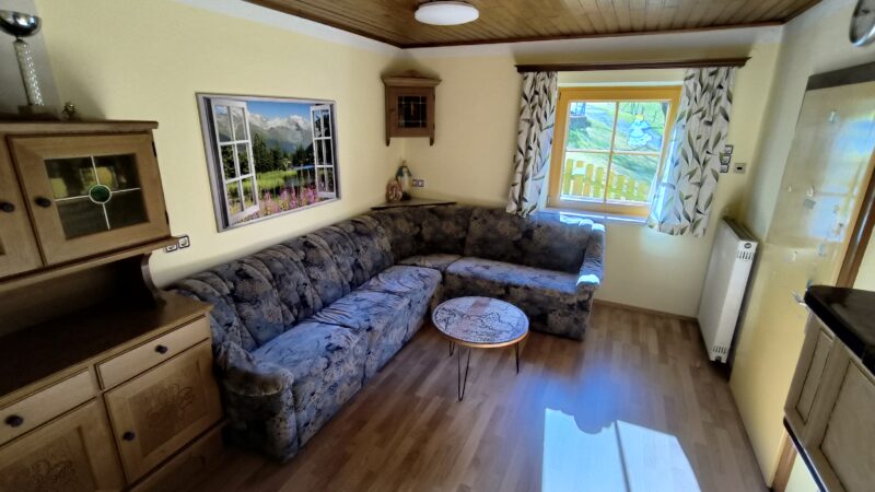 Gemütliches Wohnzimmer in unserem Appartement in St. Veit an der Glan, Kärnten. Ideal für Entspannte Abende nach einem Tag am Längsee oder Wörthersee.